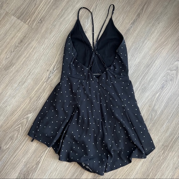 BLACK & WHITE POLKA DOT ROMPER - Picture 4 of 5